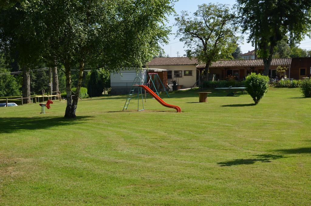Camping " Le Grun De Chignore" Vollore-Ville ภายนอก รูปภาพ